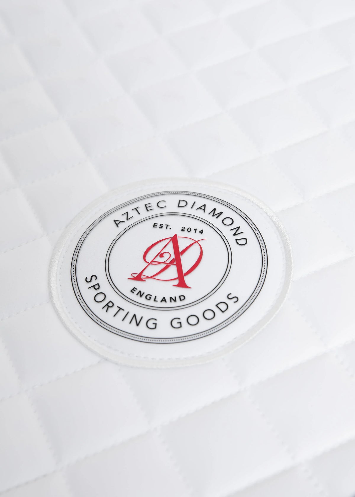 WHITE SPORTING GOODS SADDLE CLOTH SET- FULL